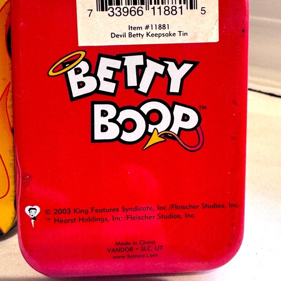 ✨HOST PICK✨ Vintage 2003 Betty Boop Tin Box with Flame Design - Picture 7 of 16